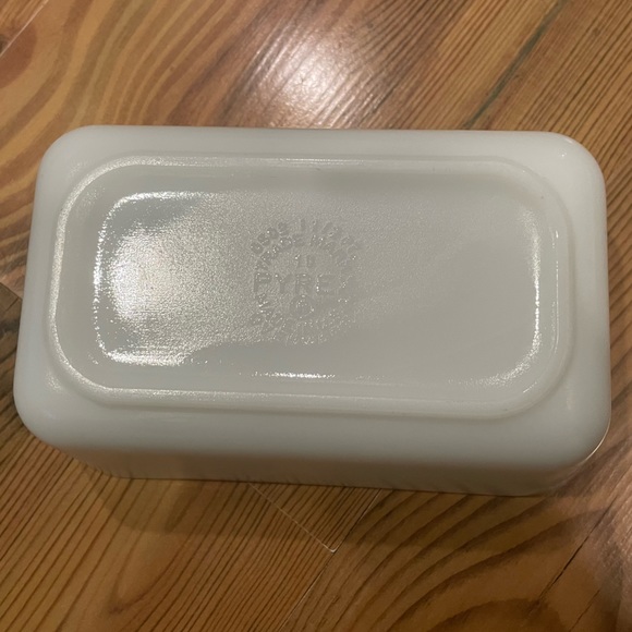 SOLD Pyrex Early American 0502 1 1/2 Pt Fridgie Fridge Rectangle Storage 502 - Picture 4 of 14